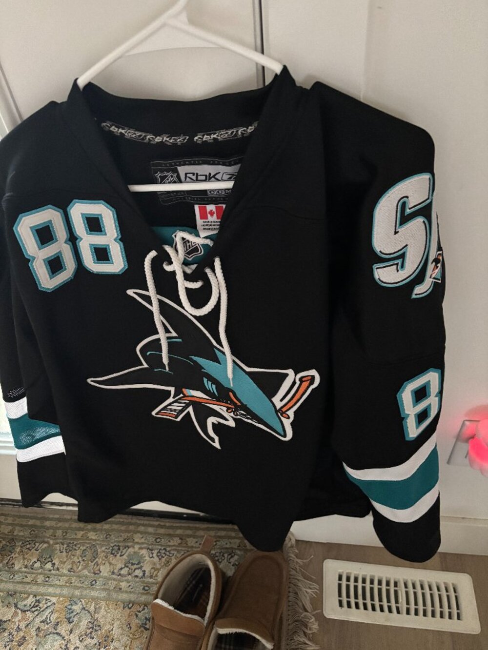 San Jose Medium size 48 hockey jersey